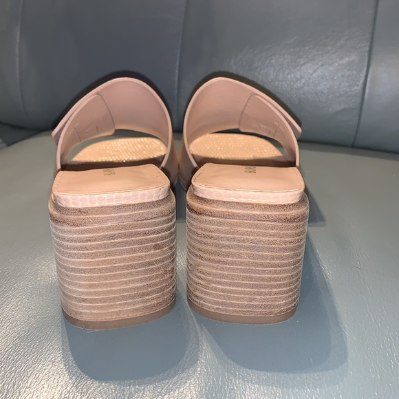 Burberry Winnie Lizard-Embossed Mule Sandals - Picture 6 of 10